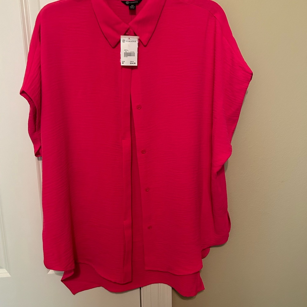 Versona Red Blouse with Dress Shirt Collar and Oversized Fit